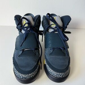 Nike Air Jordan Son of Mars Armory Navy Kids Navy Blue Sneakers 7.5 y‎